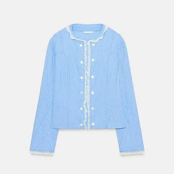 Damen Cropped gestreifte Baumwoll‑Blusenjacke mit Spitzenbesatz und doppelter Knopfleiste Echo Archiv